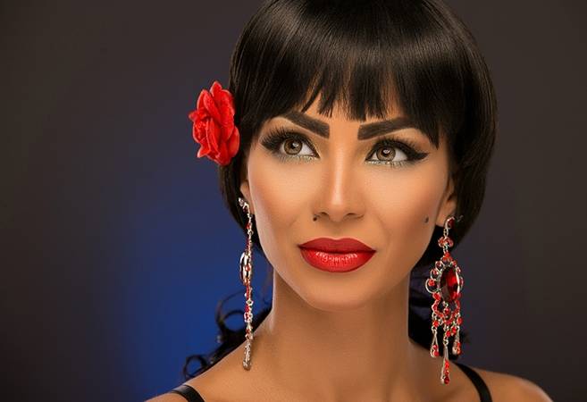 الفنانة المعتزلة دوللي شاهين تكشف أمراً خطيراً عنها