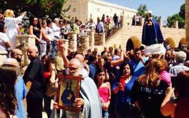 قداس احتفالي بمناسبة عيد ميلاد
السيدة العذراء في بشوات