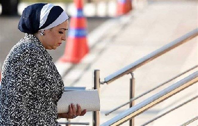 اول ظهور إعلامي لزوجة السيسي يثير الجدل في مصر!