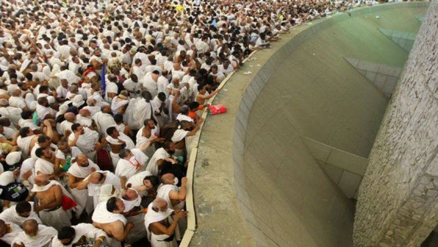 رجمت زوجها في جمرة العقبة.. لماذا؟