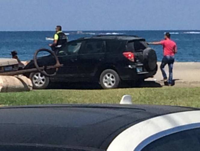 بالصور.. إزالة مخالفة تتحوّل إلى معركة نارية