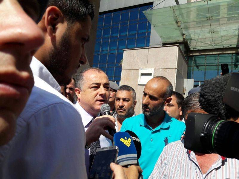 بو صعب خلال اعتصام للناجحين في مجلس الخدمة لوظيفة استاذ ثانوي: المرسوم وقع ونعمل على التحاقكم بكلية التربية