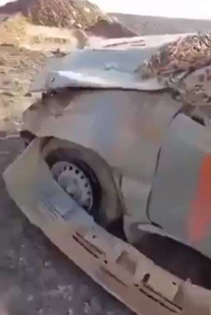 بالفيديو: مركبة الجنود القطريين الثلاثة الذين قتلوا قرب الحدود اليمنية