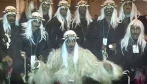 بالفيديو.. حدث مخيف يتكرر كل عيد أضحى بإحدى الدول العربية يجب أن تعرفه!