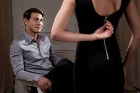 4 أمور يعشقها الرجل سرًا في المرأة.. تعرفي عليها