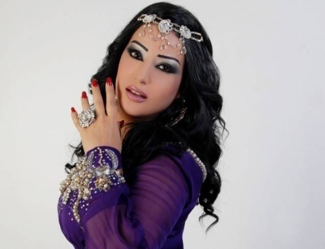 مخرج يثير غضب سمية الخشاب... ماذا حدث؟