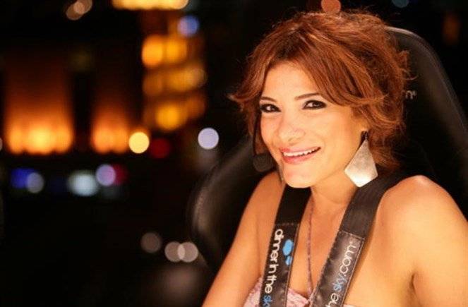 بالصورة - الممثلة ندى ابو فرحات تنفجِر :"خالتي انسرقت واندبحت.."!