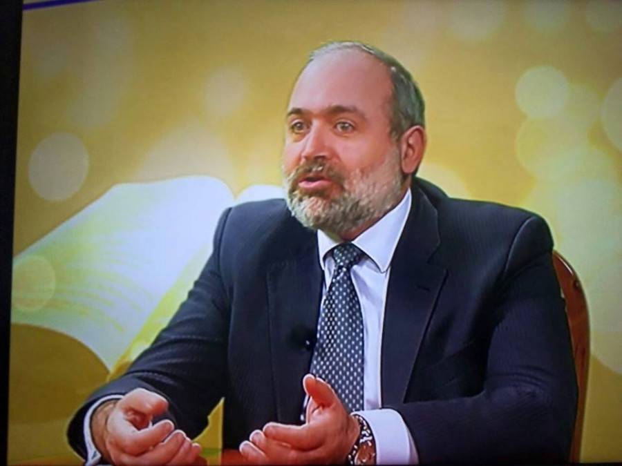 الفرد رياشي: لمؤتمر تأسيسي هدفه تبني النظام الفيدرالي