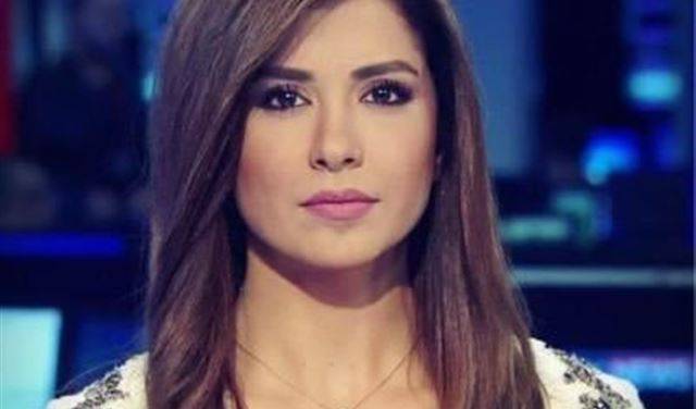 مذيعة الـ