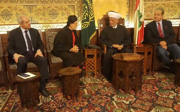 دريان تلقّى دعوة من الراعي للمشاركة 
بيوم الصلاة الذي سيُعقد في حريصا