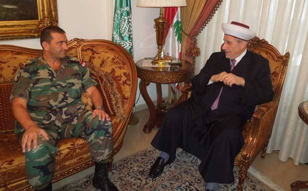الشعّار التقى وفداً
من قيادة الجيش في الشمال