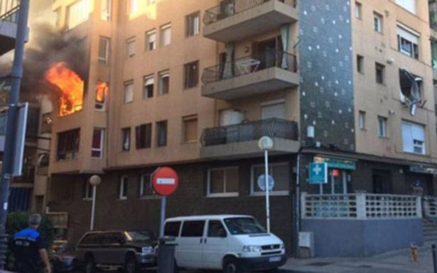قتيل و14 جريحاً بانفجار قرب برشلونة