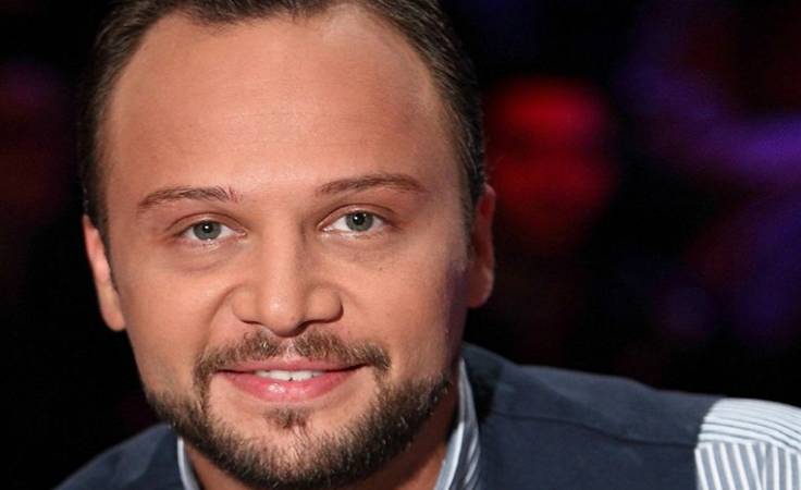 مكسيم خليل يواجه صعوبات وينتقل إلى التقديم