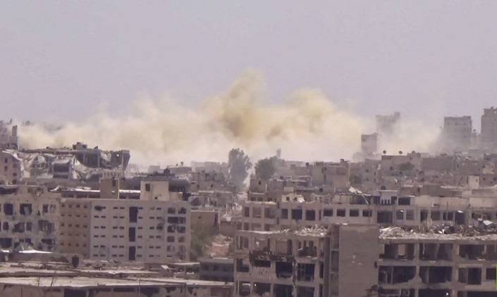 الطيران السوري يقصف بشكل مكثف ريفي حلب الجنوبي والغربي