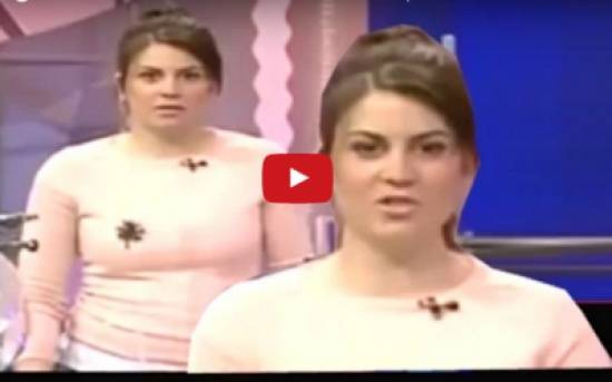 بالفيديو: شاهد لحظة وفاة مذيعة على الهواء