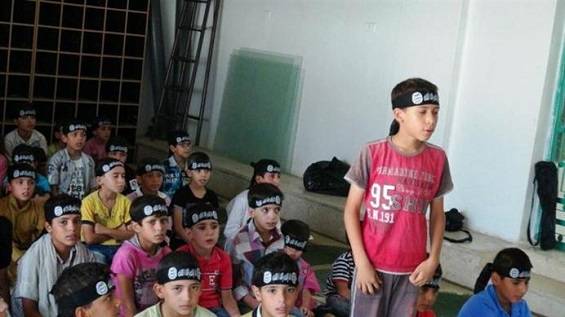 أكثر من 100 مدرسة بالرقة تحت سيطرة داعش