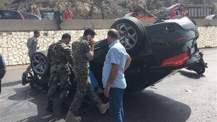 بالصورة - نجاة ثلاثة ضباط من الجيش اللبناني