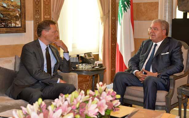 التقى السفيرين المصري والفرنسي ولازاريني
المشنوق: الحاجة ملحّة لوقف التعطيل