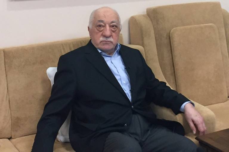 غولن: سأعود الى تركيا اذا..