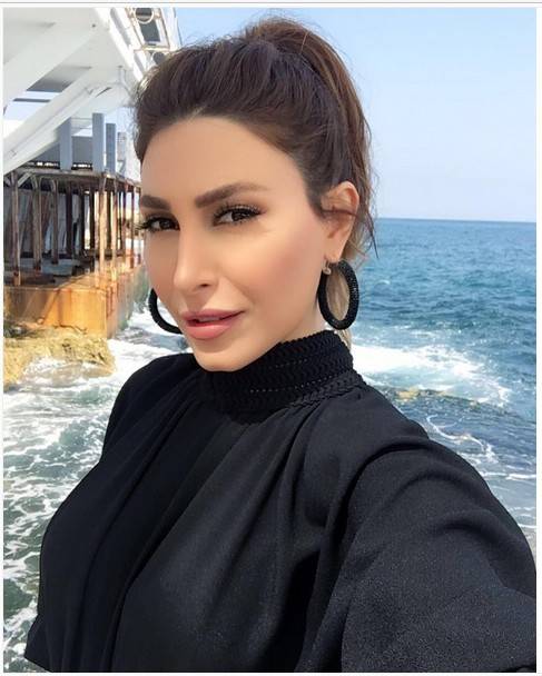 هذه يارا قبل التجميل.. شاهدوا كم تغيّرت ؟!