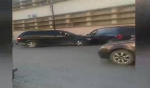 بالفيديو.. الغيرة تدفع مكسيكية لصدم سيارة حبيبها السابق عدة مرات