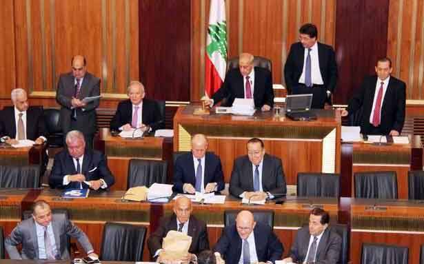 بري يُعاكس عقارب الهادمين لتهديم البلاد