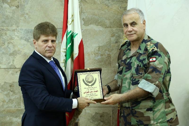 المجلس الأرثوذكسي كرم قائد الجيش وأشاد بمواقفة وتضحياته