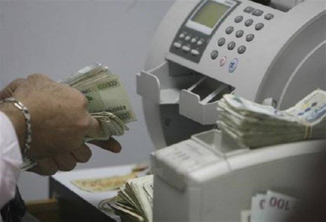 سيولة سيولة سيولة...190 مليار دولار موجودات المصارف