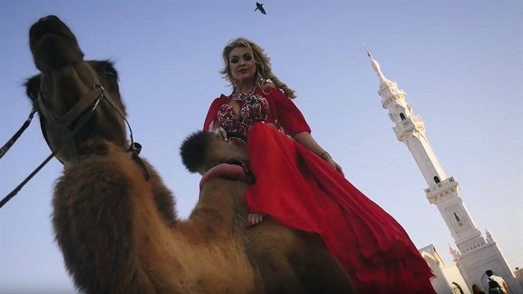 بالفيديو - رقصت بـ 