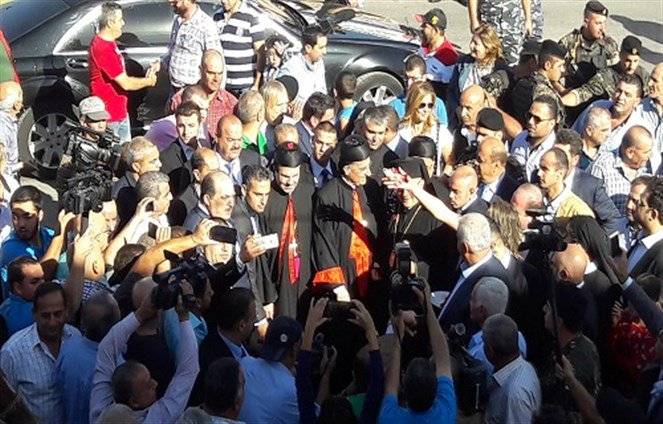 الراعي من الفرزل: بوحدتنا نستطيع تجاوز كل الخلافات