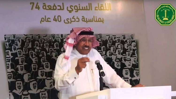 بالفيديو.. رئيس "أرامكو".. من السفر بطائرة خاصة إلى البحث عن مقعد بدرجة اقتصادية
