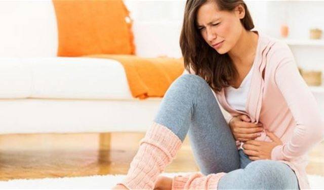 بعد تناول وجبة دسمة.. كيف تحارب حرقة المعدة؟
