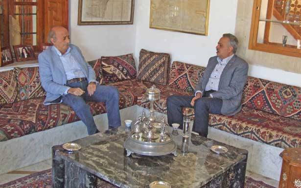 جنبلاط وارسلان عرضا في المختارة الأوضاع العامة