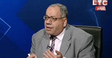 بالفيديو.. نبيه الوحش يضرب مفتى أستراليا بالحذاء.. والأخير يرد بالكرسى