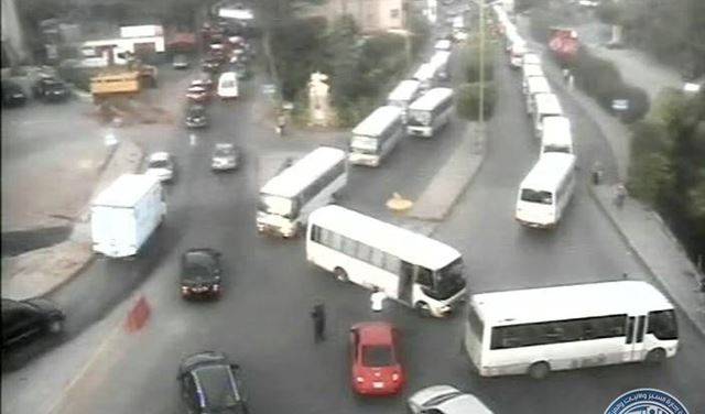 اعتصام إتحادات النقل البري.. بدأ