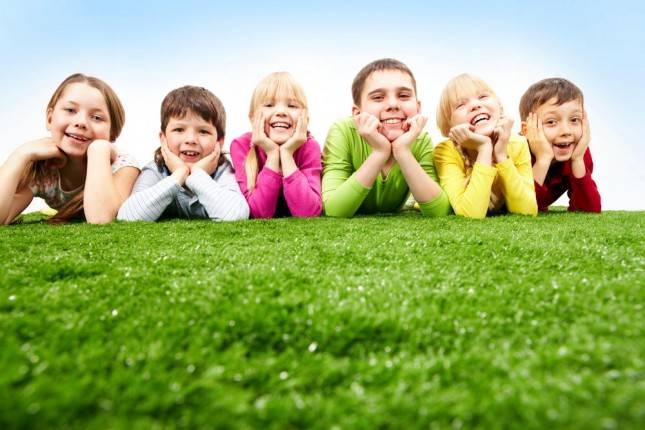 تعرفي على شخصية طفلك من ابتسامته