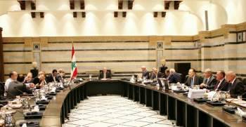 صوت لبنان:لاجلسة لمجلس الوزارء غدا لأن ملف الرئاسة طغى على أزمة الحكومة