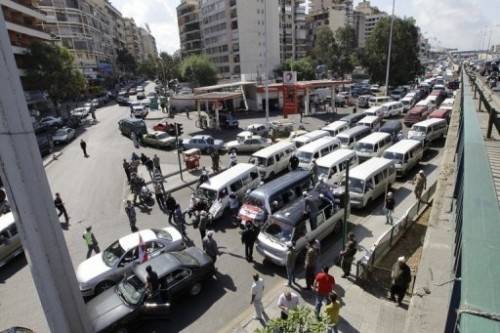اتحادات النقل البري تصعد و تدعو للاعتصام يوم الخميس القادم امام وزارة الداخلية
