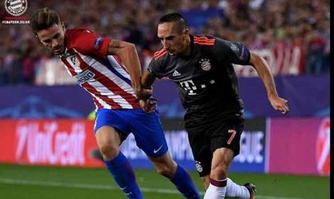 ويتصدر المجموعة بالفيديو.. أتلتيكو يحقق فوزا صعبا علي البايرن