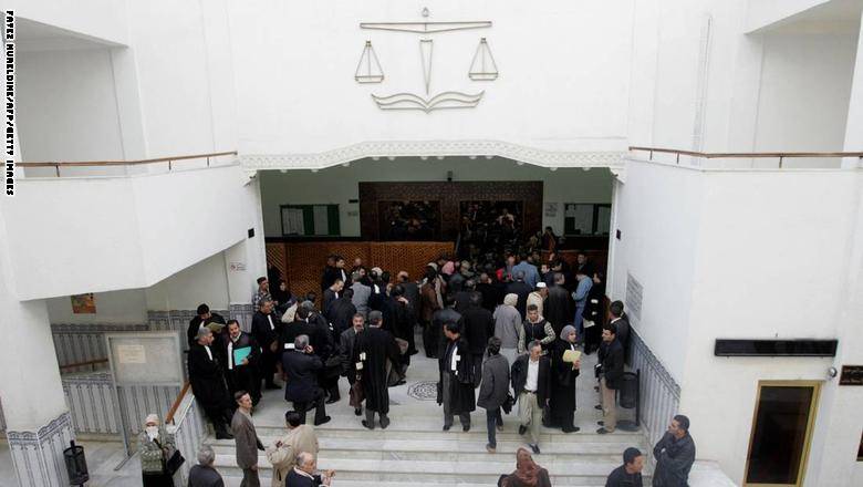 الجزائر.. الإعدام لثلاثة أشخاص بتهمة ذبح رئيس بلدية
