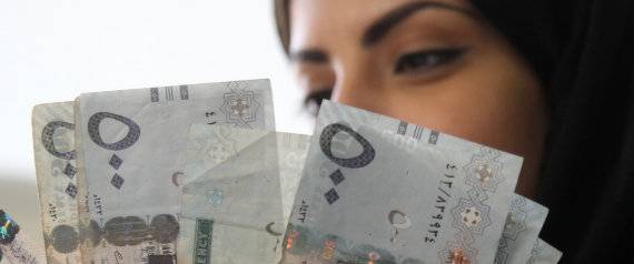 هبوط الريال السعودي أمام الدولار بعد ساعات من تصويت الكونغرس