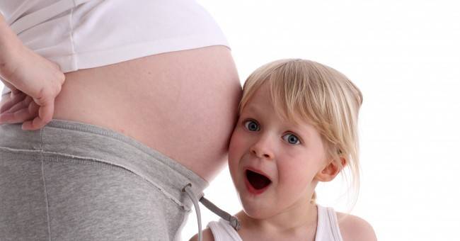7 أسباب ستقنعك بإنجاب الطفل الثالث!