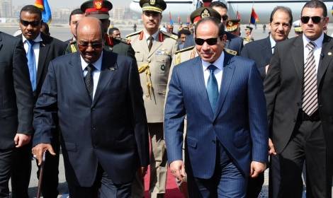 دعوة لاعتقال الرئيس السوداني خلال زيارته لمصر