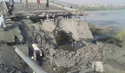 اميريكا تتحدى و تقصف و تدمر جسر الطريف في ريف دير الزور الغربي وتقطع طريق دير الزور - الرقة