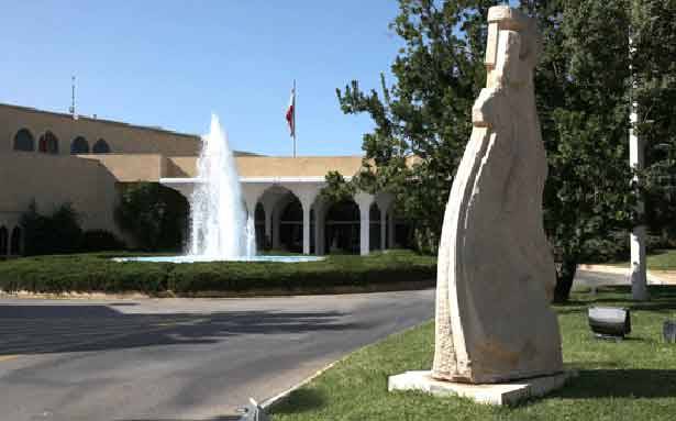 الحريري تخلى عن قصة لحيته على الطريقة السعودية