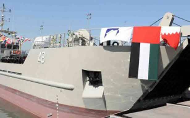 الحوثيون قصفوا سفينة اماراتية في باب المندب