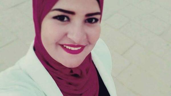 بالصور هل تتخيل ماهي مهنة هذه الفتاة المصرية؟