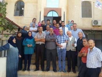وقفة تضامنية للجان الشعبية ببعلبك احتجاجا على وفاة الطفلة إسراء وجدتها