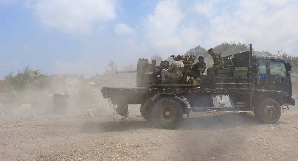 الجيش السوري يقلص عدد الضربات الجوية والمدفعية على مواقع "الإرهابيين" في شرق حلب