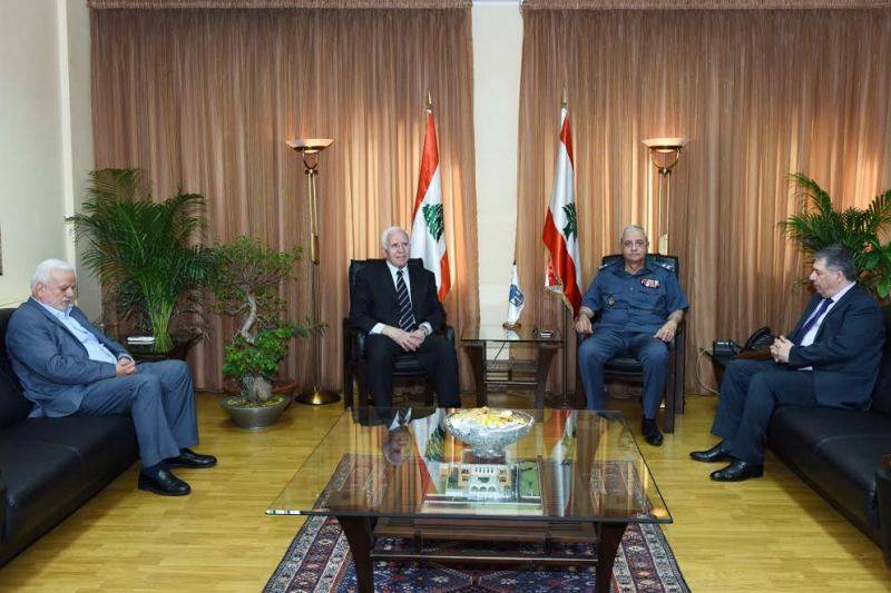 بصبوص بحث مع وفد فلسطيني اوضاع اللاجئين في المخيمات